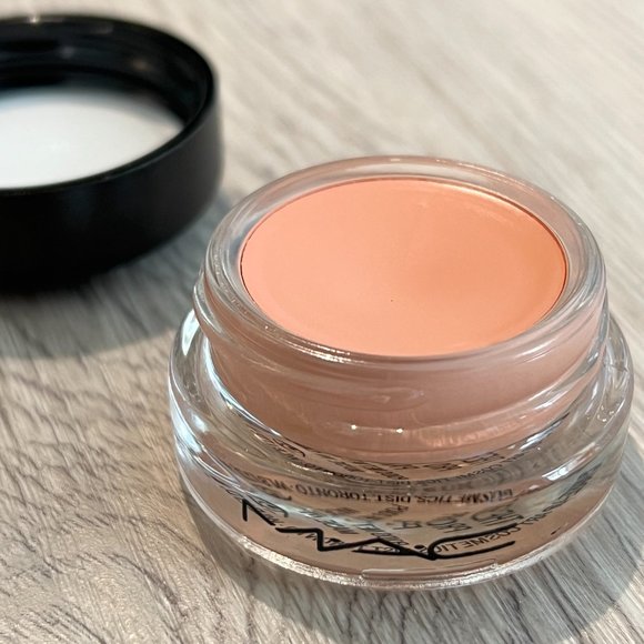 MAC Cosmetics Other - MAC Cosmetics Pro Longwear Paint Pot (Art Thera-Peachy)